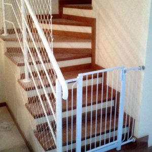 instalacao_de_portao_e_rede_em_escada_03-107-800-600-80 (2)